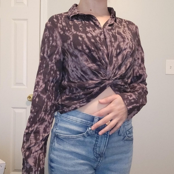 H&M Tops - Cute Purple and Black Tie Dye Blouse